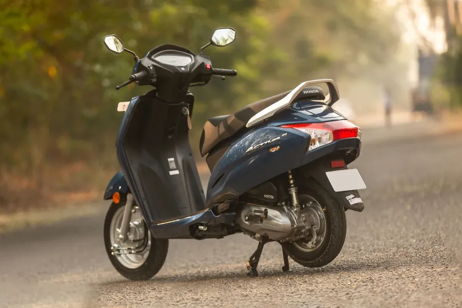 Activa 6g deluxe discount price on road