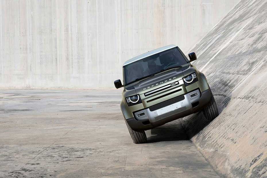 Land-Rover Defender Front View