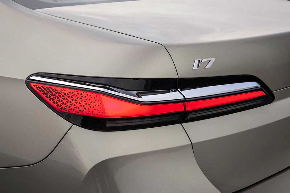 BMW i7 Tail Light