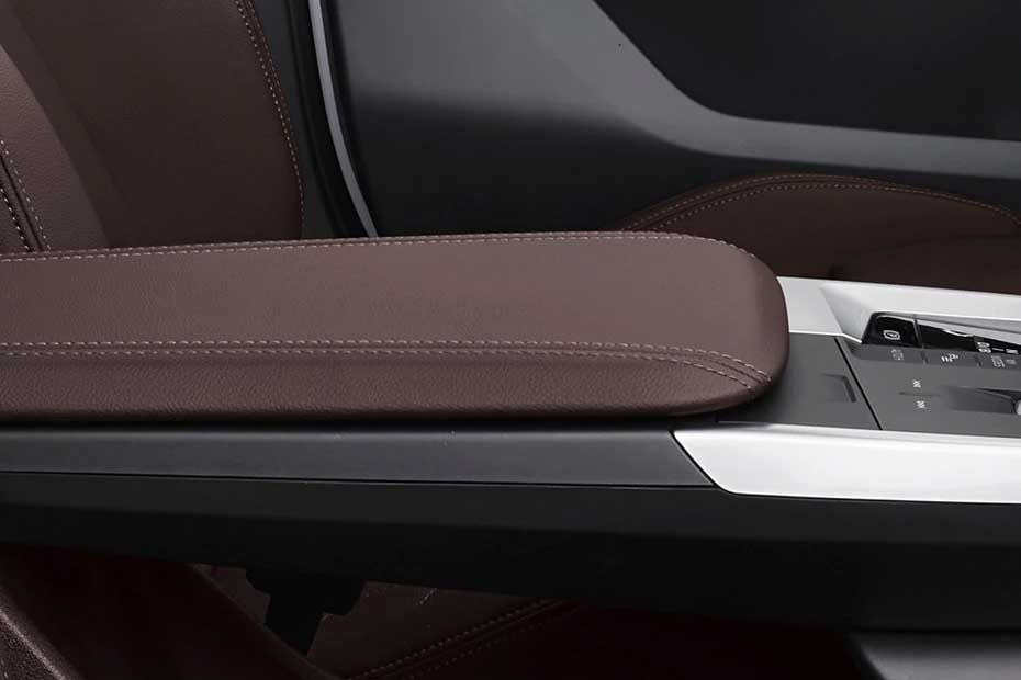 BMW iX1 Arm Rest