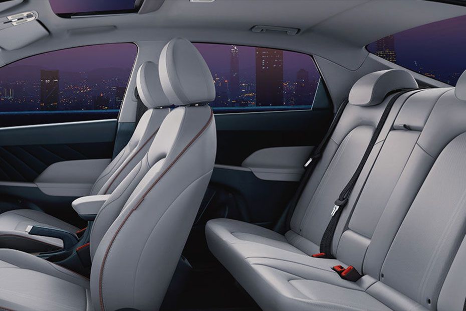 Hyundai_Verna_seats