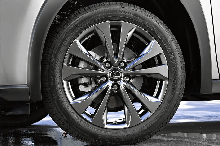 Lexus UX Wheel