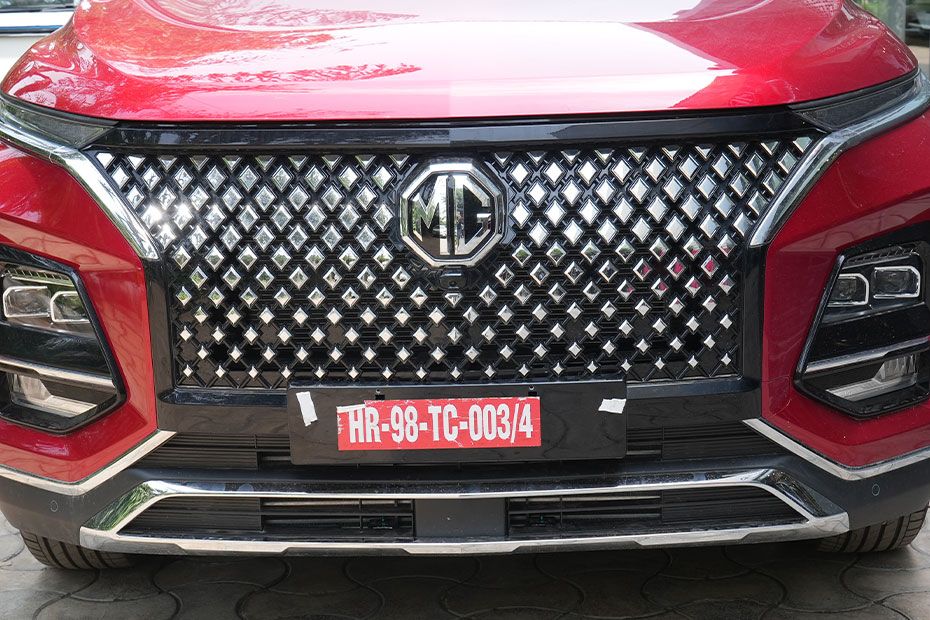 MG-Hector-Plus_grille