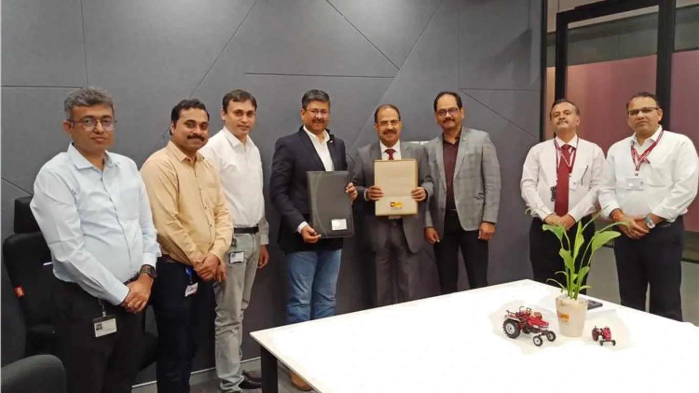 Mahindra Tractors Partners with Punjab National Bank for Dealer Finance Solutions