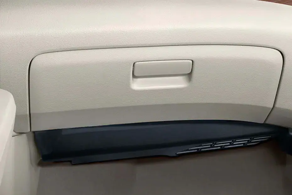 Maruti Ertiga glove box