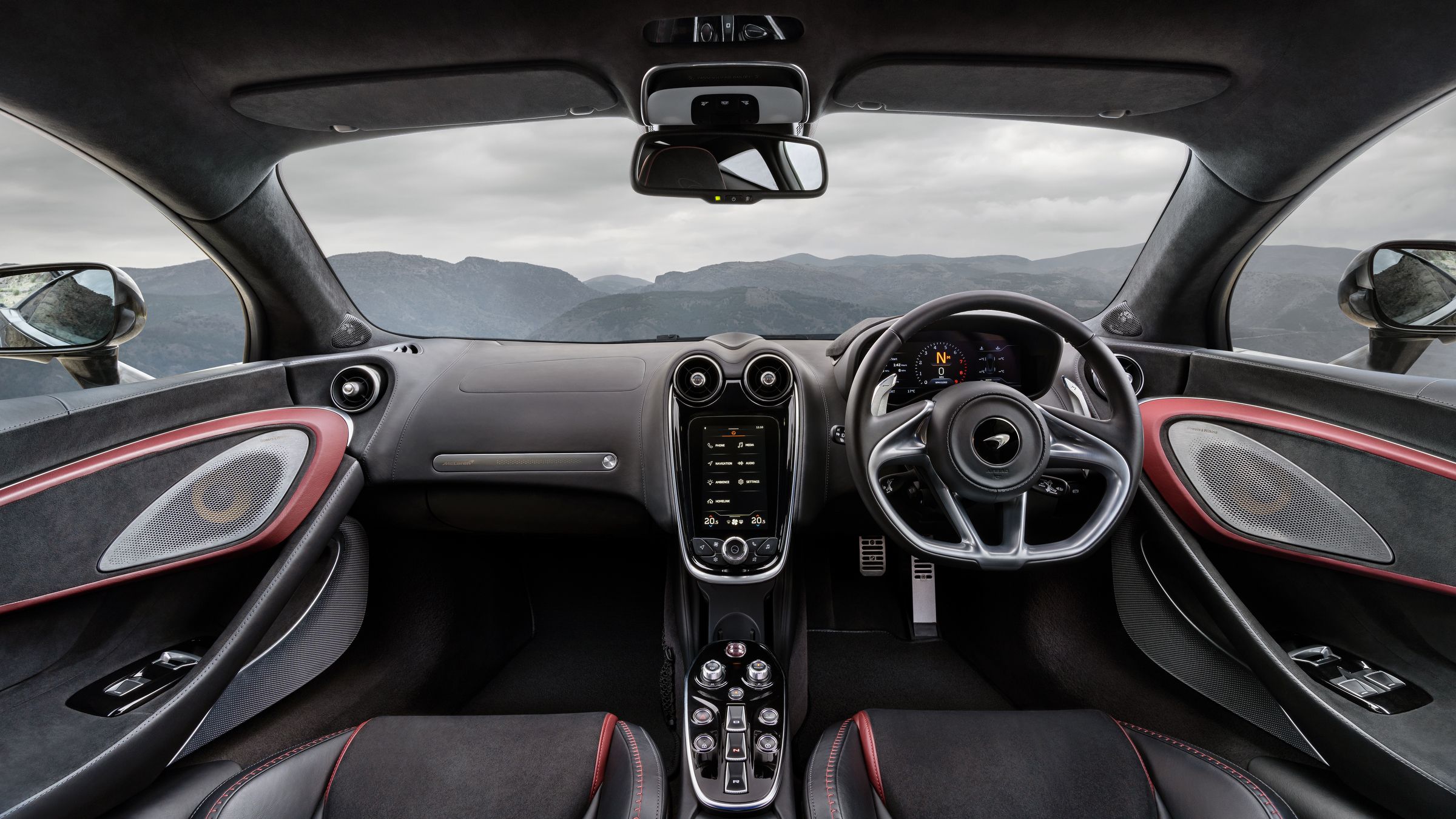 McLaren GT interior