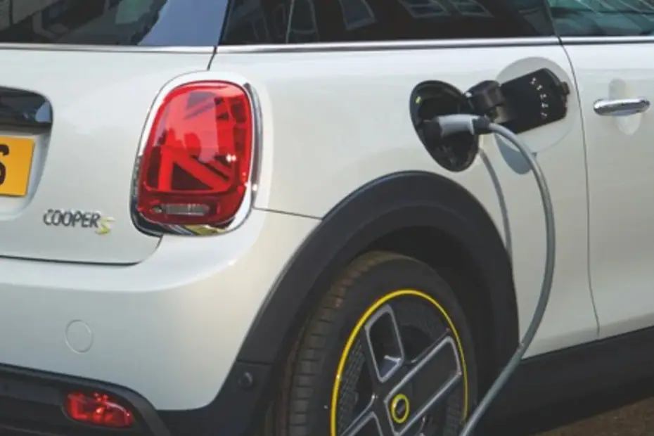 Mini Cooper SE tail light