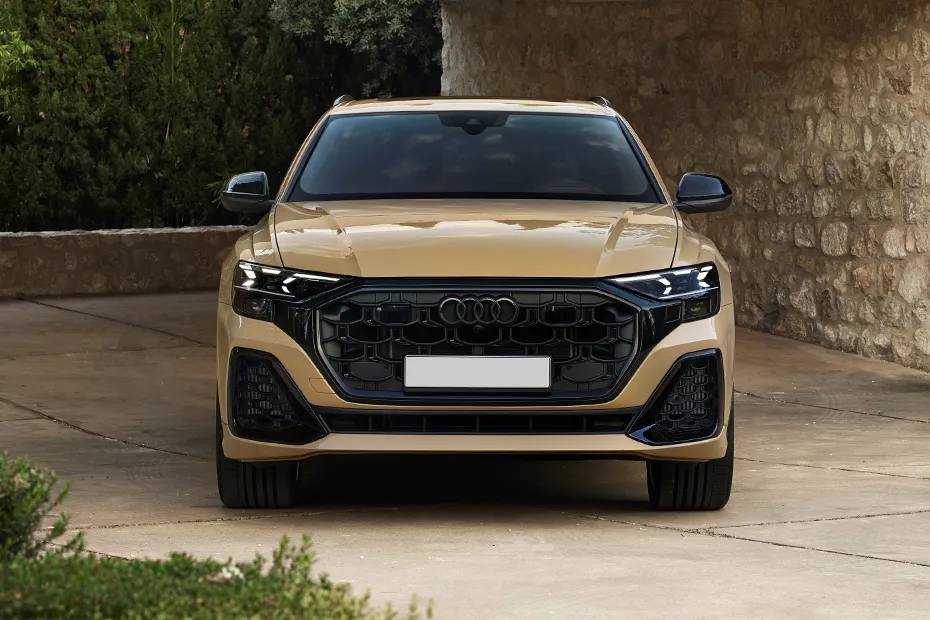 Audi Q8 Front View