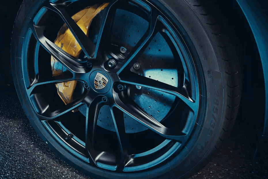 Porsche Cayenne Coupe Wheel