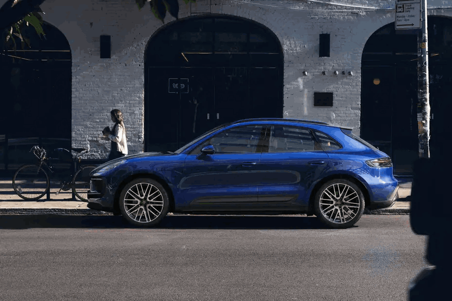 Porsche Macan Left Side View