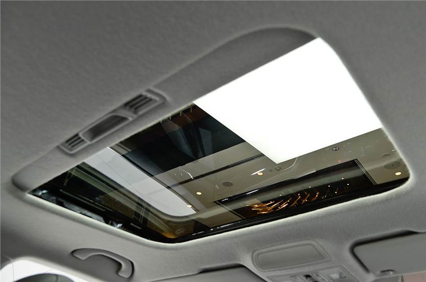Skoda Kushaq Sunroof