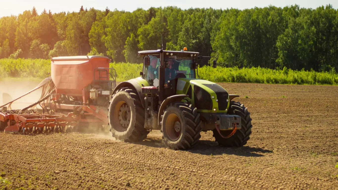 Top 6 Maintenance Tips to Boost Your Tractor’s Performance in Summer