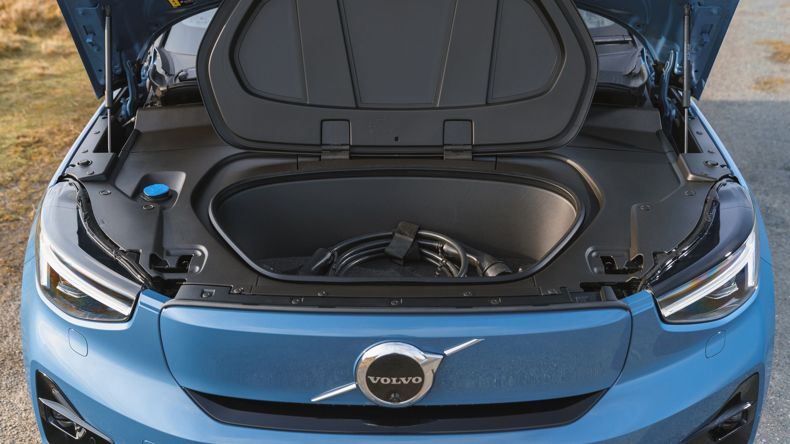 `Volvo C40 Recharge 