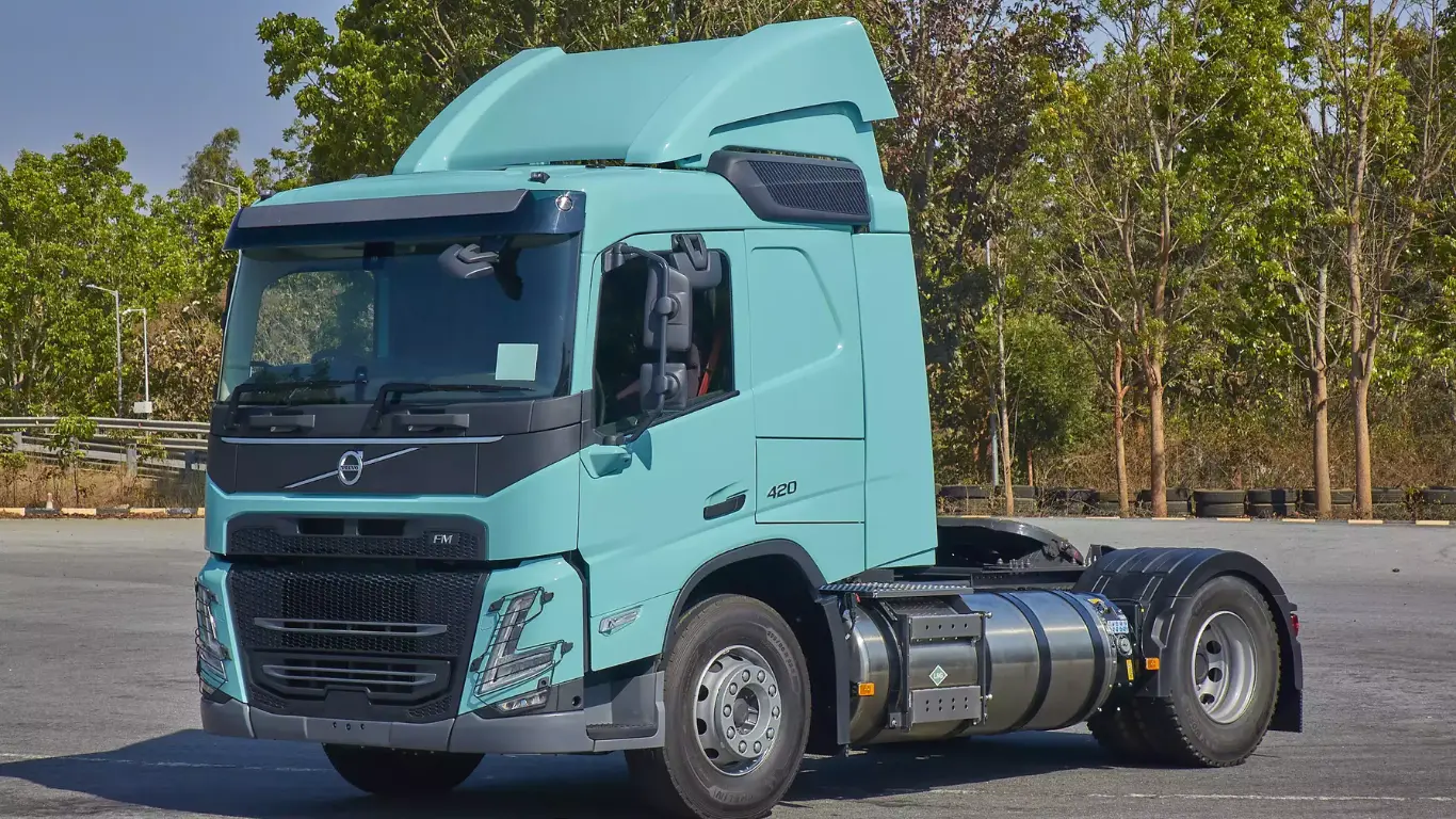 Volvo Trucks Enters India's LNG Truck Market