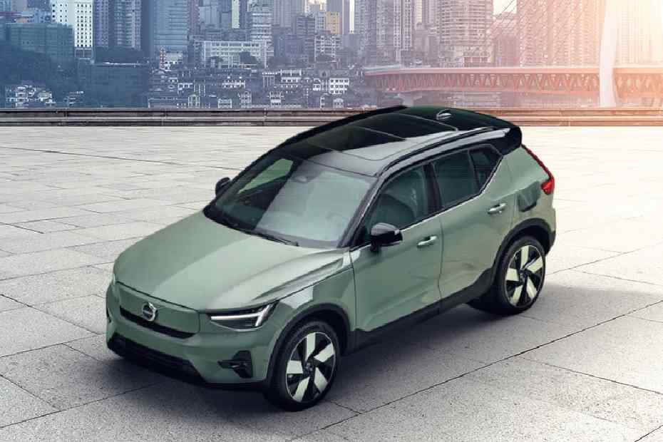 Volvo XC40 Recharge Left Side Front View