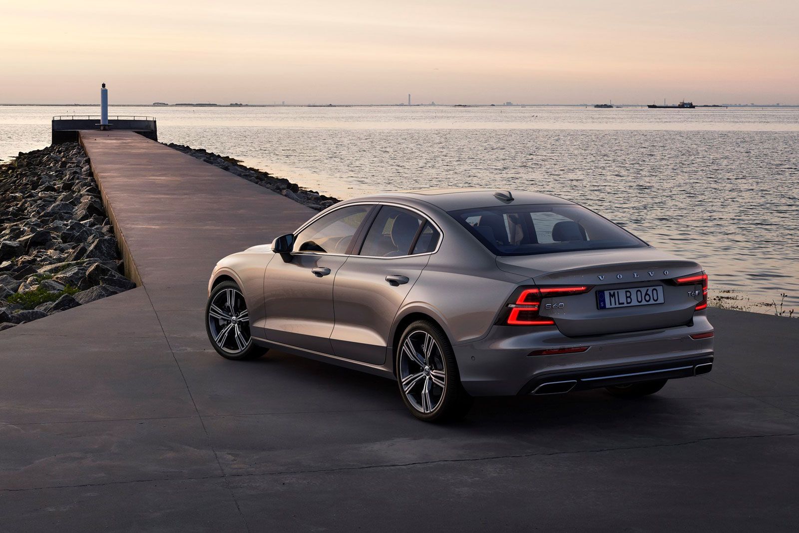 Volvo s60 exterior