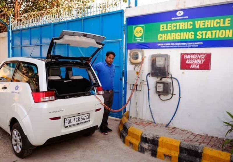 electric vehicle in delhi.png