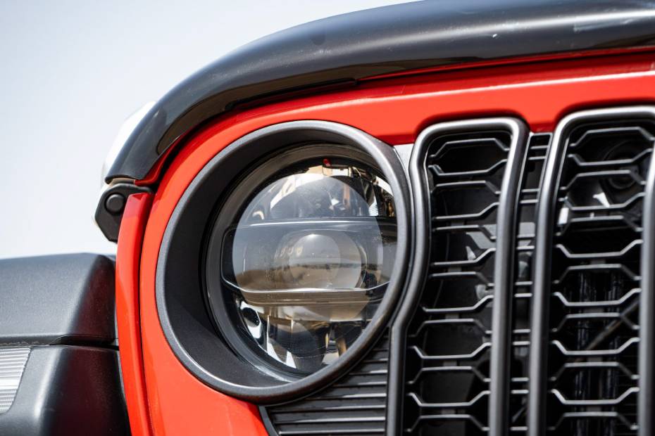 Jeep Wrangler Headlight