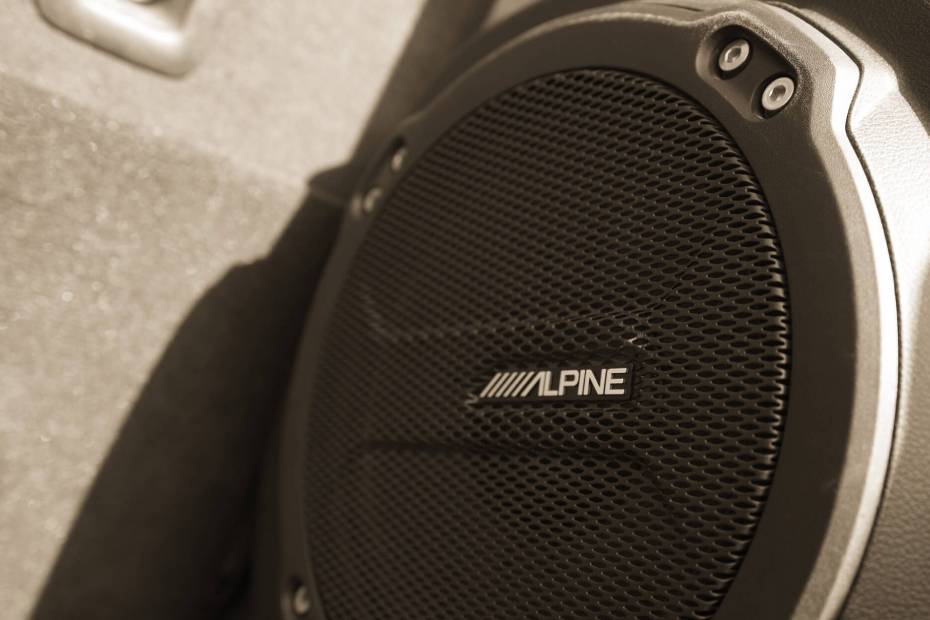 Jeep Wrangler Speaker