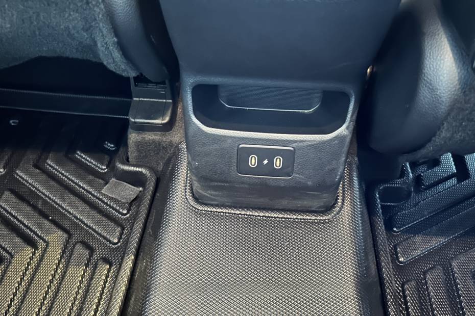 Kia Sonet Rear Row Charging Point