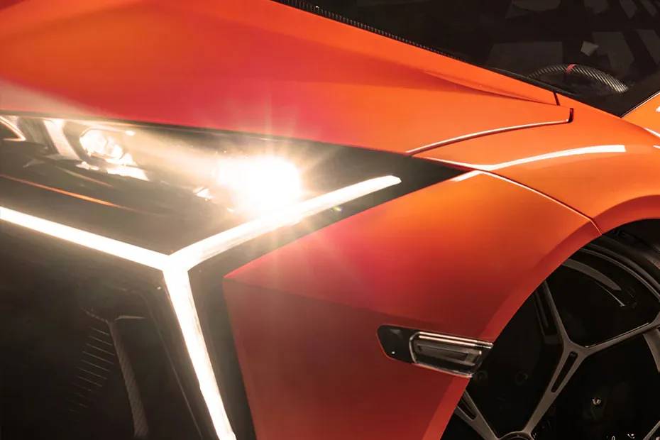 Lamborghini Revuelto Headlight