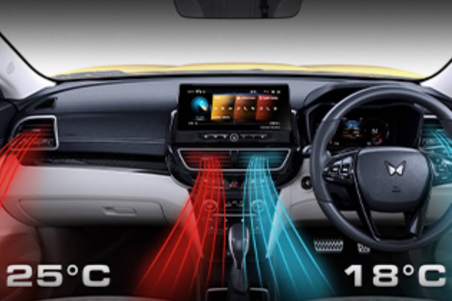 Mahindra XUV 3XO Dual Zone Climate Control