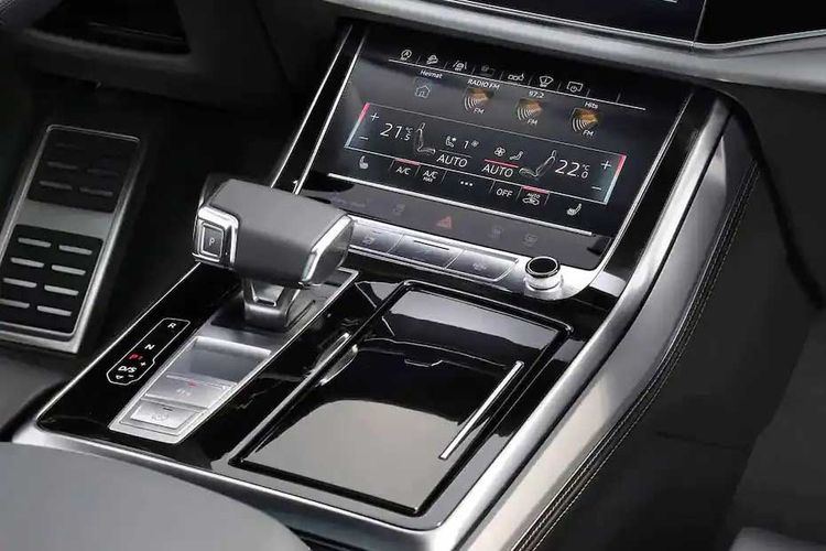Audi-Q7 Gear Shifter