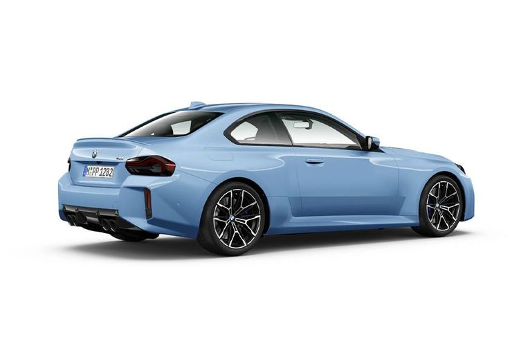 BMW-M2_rear-right-side-image