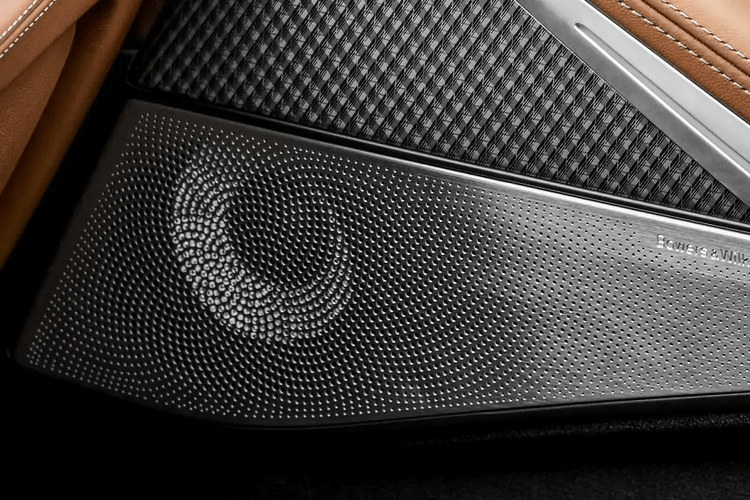 BMW X5 M Sound System