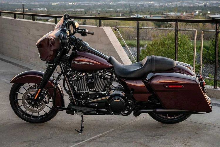 Harley-Davidson Street Glide Special Price in India (February