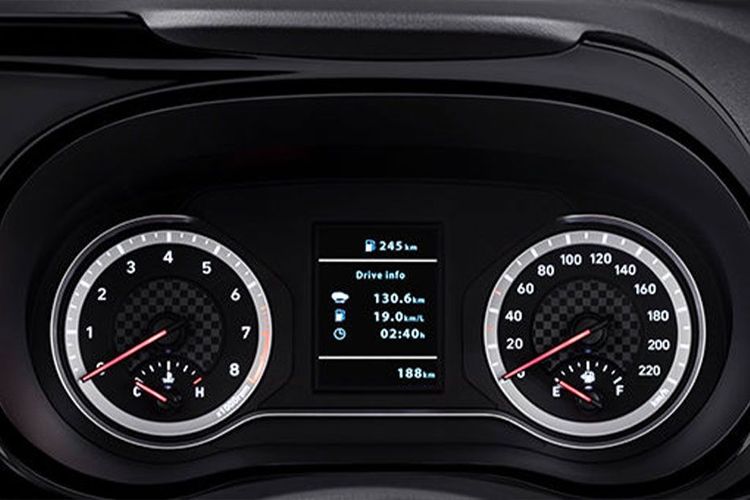 Hyundai_Aura_speedometer
