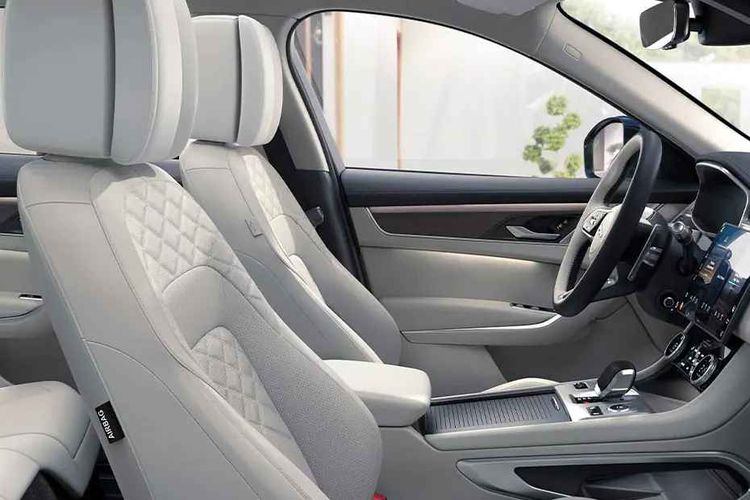 Jaguar-F-Pace Door View of Driver Seat