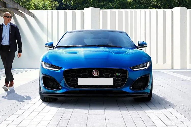Jaguar-F-Type Front View