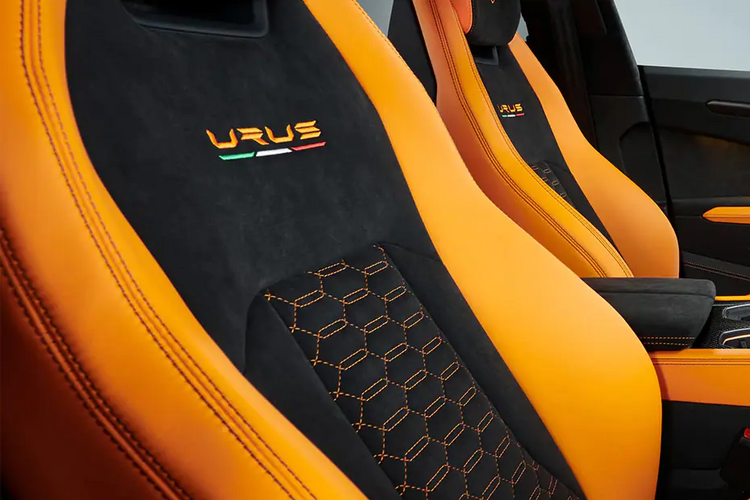 Lamborghini Urus rear seats