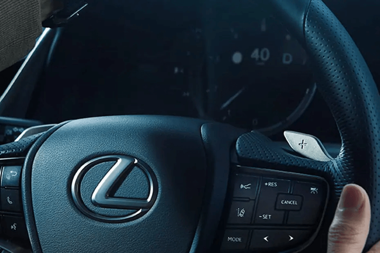Lexus ES Steering Control