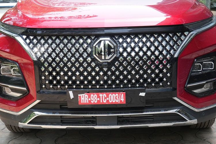 MG-Hector-Plus_grille
