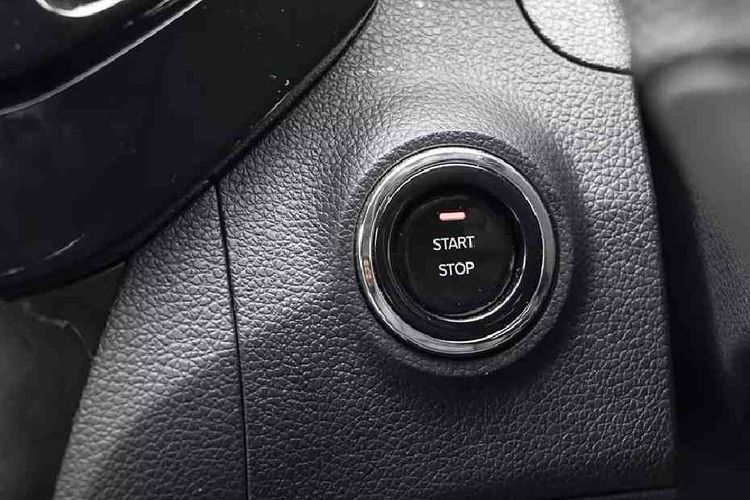 Mahindra XUV400 EV Start/Stop Button