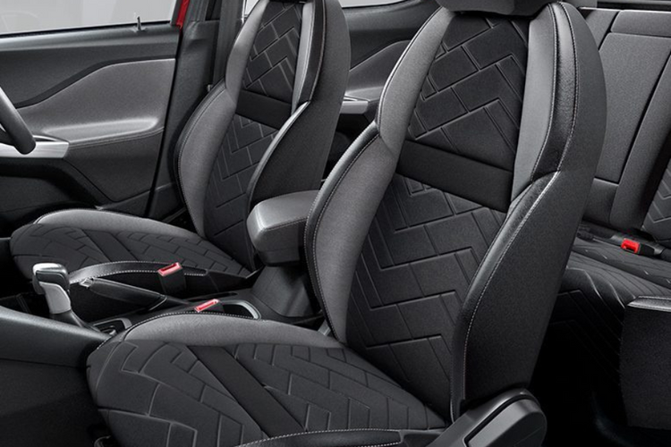 Nissan Magnite front seats