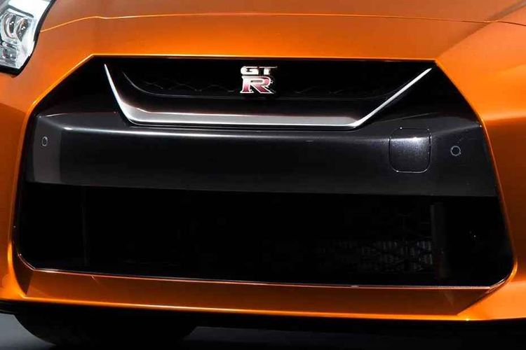 Nissan GT-R Front Grille