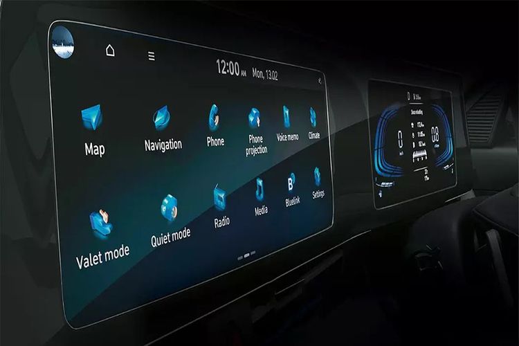 Hyundai Verna 2023 Infotainment System 10.25 Inch HD Audio video navigation system & Digital cluster