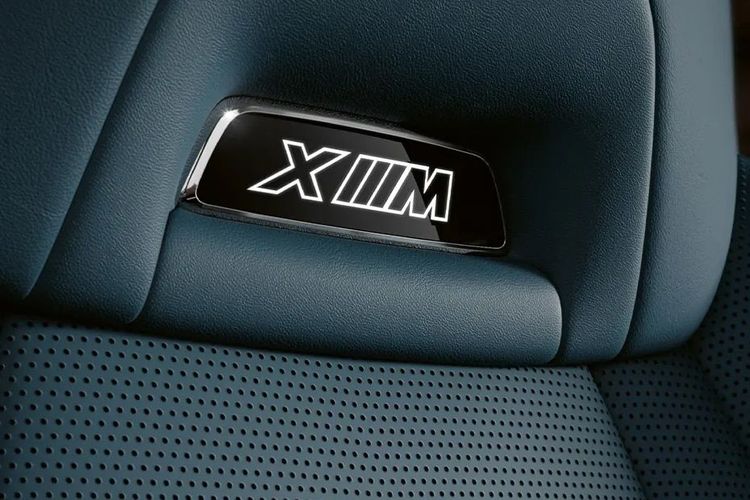BMW XM Interior Image