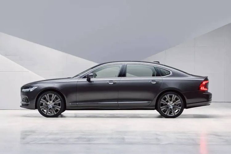 Volvo S90 Left Side View