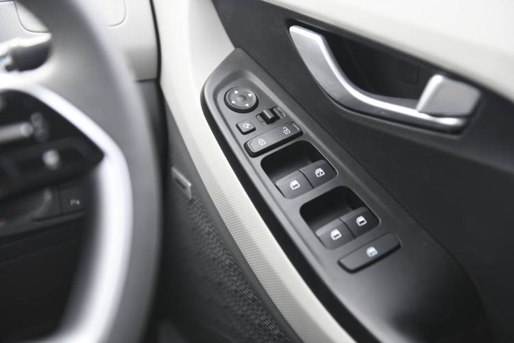 Hyundai Creta Window Buttons