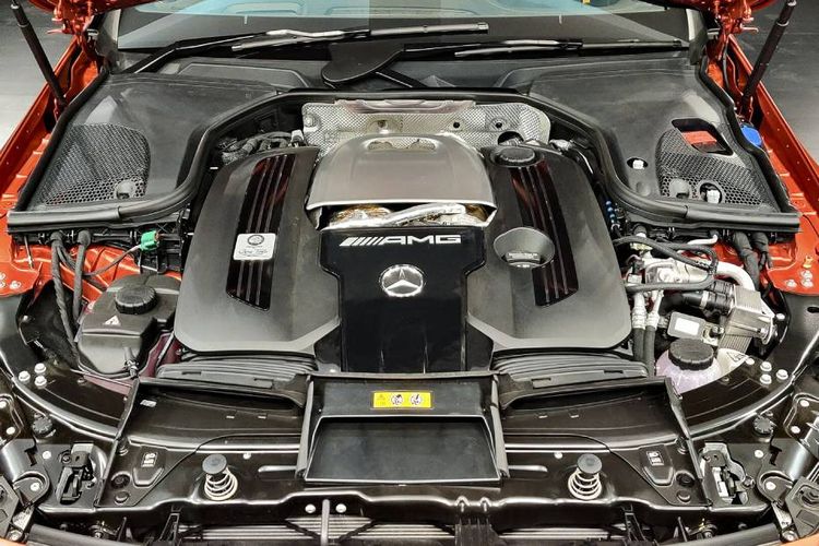 Mercedes-Benz AMG GT 63 S 4Matic Plus Engine