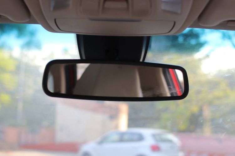 MG Hector Inner Rear View Mirror