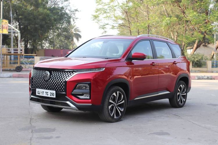 MG Hector Left Front Three Quarter