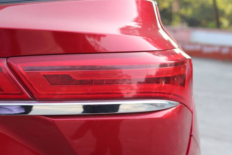 MG Hector Tail Lamp