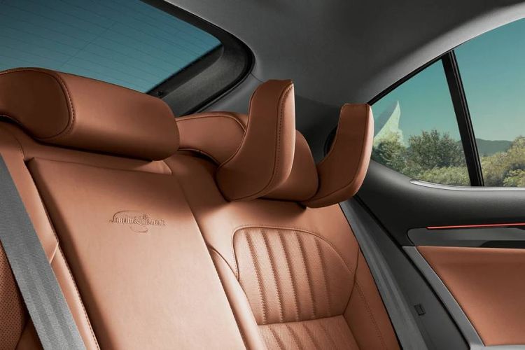 Skoda Superb Facelift Seat Comfort