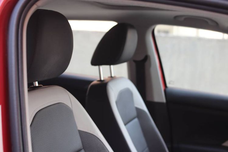 Volkswagen Taigun Front Seat Headrest