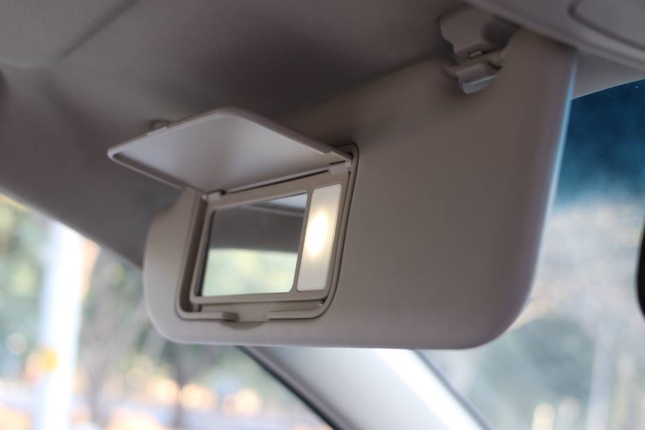 MG Hector Cabin Light